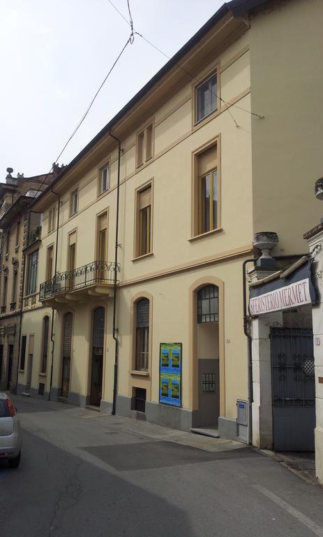 Appartamenti Via Toti 1 Alba (Piedmont) Bagian luar foto